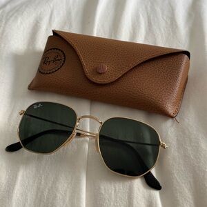 Ray-Ban Gold Frame Round Sunglasses with Black Lenses